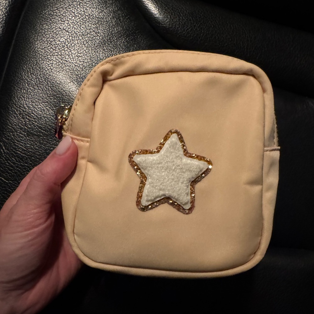 Mini Stoney Clover Pouch in Sand